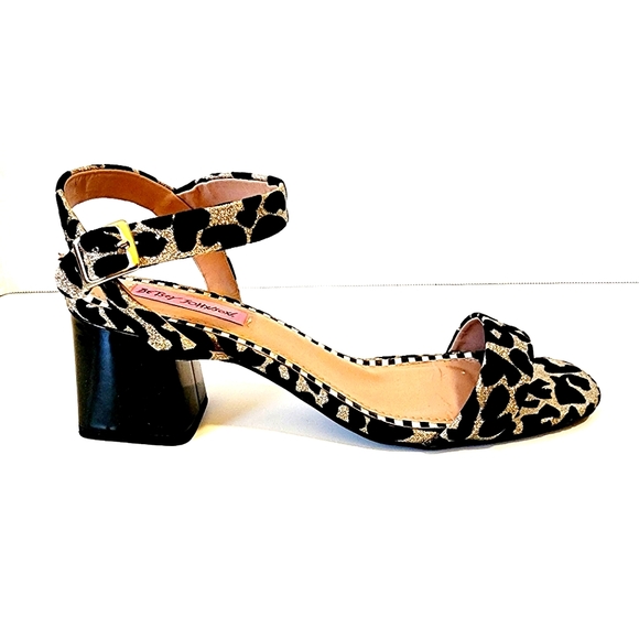Betsey Johnson Light Gold Leopard Ankle Strap Chunky Block Heels - Picture 3 of 9